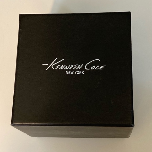 Kenneth Cole Watch - Picture 8 of 8